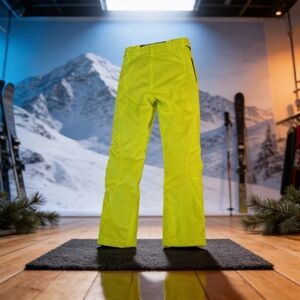 Women’s Castle X Neon Yellow Ski/Snowboard Pants Size Medium